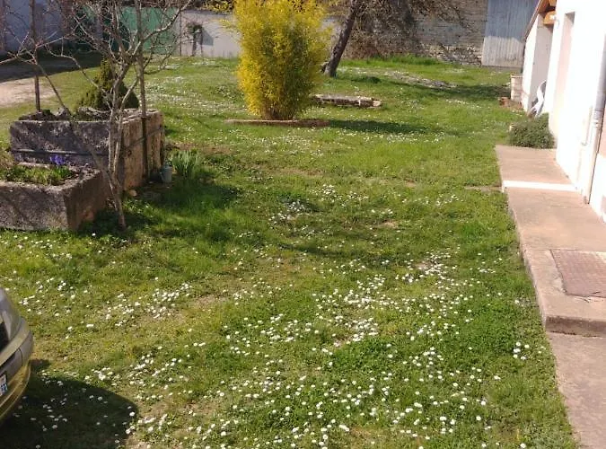 2 Au Calme à La Maison Des Bambous Alojamento de Acomodação e Pequeno-almoço Dijon